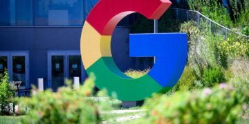 Google запускає ШІ-агента в Chrome: Gemini зможе самостійно відкривати сайти та заповнювати форми
