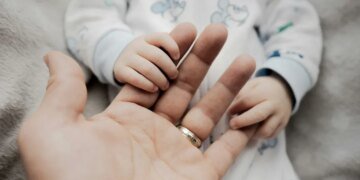 Во Львове врачи спасли двухмесячную девочку с опухолью мозга