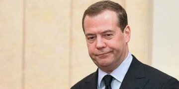Медведев планирует «спецоперацию» похищения Мерца: в Германии отреагировали