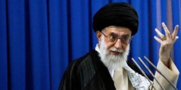 Аятолла готовит побег: Хаменеи может сбежать в Москву по сценарию Асада – The Times