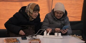 В “Укрэнерго” определились с графиками на 11 января