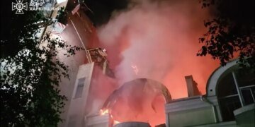 Число погибших в результате массированной атаки на пригород Харькова возросло