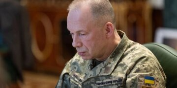 рф випустила по Україні понад 13,3 тис. ракет і 142,3 тис. дронів: Сирський вказав колезі зі США на потребу у ЗРК та боєприпасах