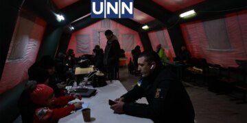 На лівому березі Києва рятувальники розгорнули понад 40 мобільних Пунктів допомоги