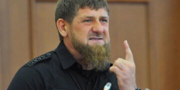 «Он не выдерживает и часа»: источники сообщили о тяжелом состоянии Кадырова. ФОТО