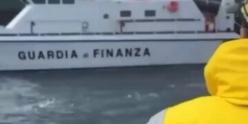 В Италии задержали судно из Новороссийска из-за санкций ЕС. ВИДЕО