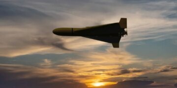 Президент: Україна виробляє тисячу дронів-перехоплювачів на добу, але має значно менше операторів