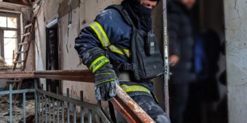 Российские атаки оставили Кривой Рог без тепла, света и воды