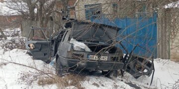 На Харківщині росіяни атакували дроном авто волонтерів, які розвозили хліб: двоє загиблих