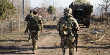 РФ штурмует границу пехотой: ВСУ срывают попытки прорыва в Харьковской области