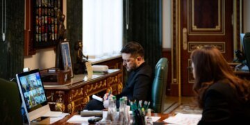 У Києві надзвичайно складна ситуація, чимало людей потребують негайної підтримки: Зеленський дав низку доручень урядовцям