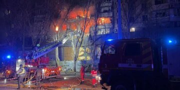 Атака на Одесу 27 січня: вже троє поранених, зруйновано частину будинку