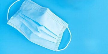 "Якщо потрібно на вулицю – скористайтеся маскою": в одному з районів на Львівщині перевищення оксиду вуглецю після атаки рф