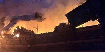 Атака рф на поїзд "Чоп-Барвінкове": виявлені фрагменти тіл належать шістьом загиблим