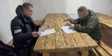 Фіктивні відстрочки в реєстрі "Оберіг": викрито організовану групу посадовців ТЦК та ЗСУ