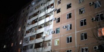 Пострадали промышленная инфраструктура и жилой фонд: РФ ночью обстреляла Запорожье