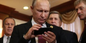 путін-технофоб гальмує розвиток ШІ в рф, країна втрачає ІТ-фахівців – The Times