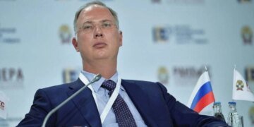 Спецпредставник путіна прибув до Маямі і вже вирушив на переговори із представниками Трампа