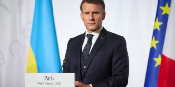 Макрон заявив, що не виключає контакту з Путіним найближчими тижнями