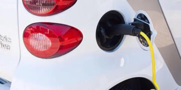 96% нових авто — електричні: Норвегія майже повністю відмовилась від бензину