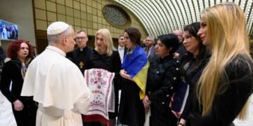 Українські жінки на зустрічі з Папою: “Ми прийшли, щоби особливо попросити про молитву за наших дітей”