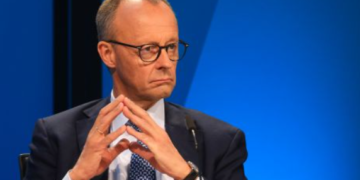 Мерц таки визначився: чи готовий відправити миротворців до України