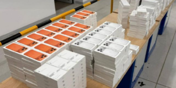 На кордоні України зупинили контрабанду електроніки на шалену суму