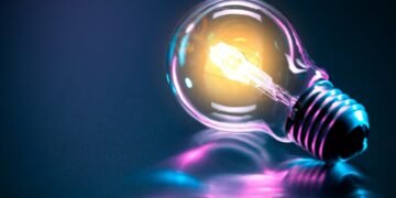 Графіки будуть жорсткими, коли Київ перейде на планові відключення світла, – Міненерго