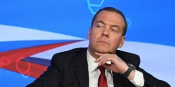 “Ось що ви отримаєте”: Медведєв пригрозив Європі, показавши удар “Орєшніком” по Львівщині