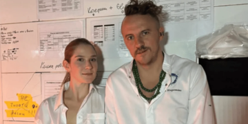 Євген Клопотенко одружується: кулінар освідчився коханій після року стосунків