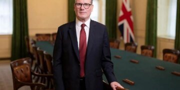 російські удари по енергетиці України є особливо жорстокими і підлими – прем'єр-міністр Британії Стармер