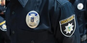 Напав з ножем на військовослужбовців ТЦК та СП: поліція Харкова повідомила про підозру чоловіку