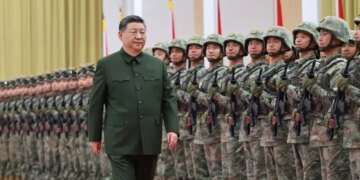 Си Цзиньпин зачистил армию и получил полный контроль над военными:  риск давления на Тайвань возрос