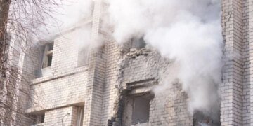 "путіна можна зупинити лише силою": Сибіга про удар рф по пологовому будинку в Запоріжжі