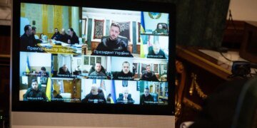 Є удари, немає ударів – все одно сотні будинків у Києві без опалення: Зеленський розкритикував роботу столичної влади
