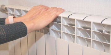 росія атакувала ТЕЦ і ТЕС при -25°C, сотні тисяч сімей залишені без тепла в найсуворіші зимові морози – Шмигаль