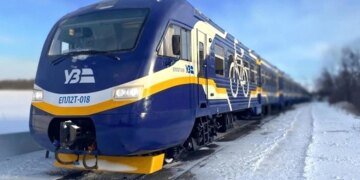 Війська рф вдарили по залізничній інфраструктурі на Чернігівщині, скасована низка рейсів