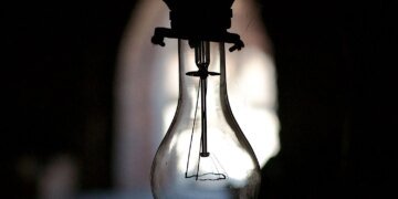 Атака рф на Волинь: мер Нововолинська повідомив про удар ворога по підстанції, понад 80 тис. споживачів без світла