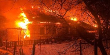 Атака рф дронами на Новгород-Сіверський забрала життя чоловіка, 4 поранених