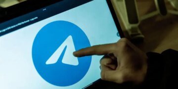 Telegram в России замедлили: возмущены даже военные и губернаторы. ВИДЕО