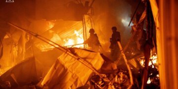 росіяни атакували енергетику, поранено чоловіка в Одесі