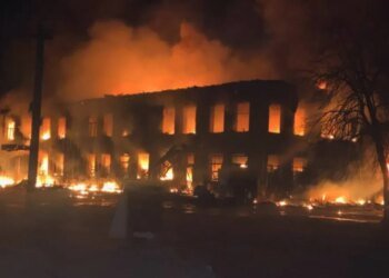 Россияне нанесли удар по магазину в Харьковской области: пострадали более 10 человек