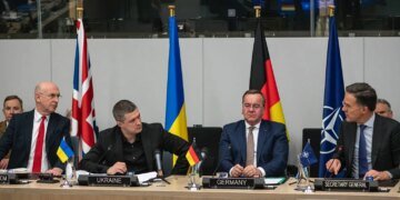 На "Рамштайні" домовилися про нові внески 17 країн, термінову поставку ракет до Patriot