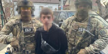 СБУ та Нацполіція затримали агента рф, який підірвав автомобіль в Одесі