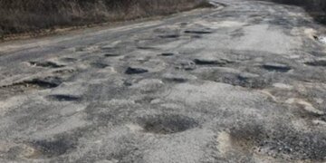 Битва с ямами 2026: Кабмин готовится ремонтировать дороги. ВИДЕО
