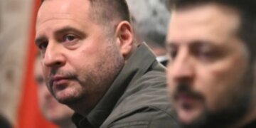 Ермак подрывает переговорный трек и подставляет Президента, – политолог