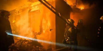 рф атакувала Одесу і район, є пошкодження в енергетиці і постраждалі