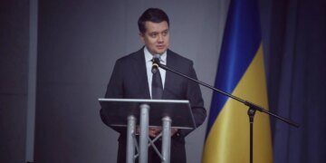 Будинок Дмитра Разумкова пошкоджено внаслідок атаки рф на Київщину 22 лютого