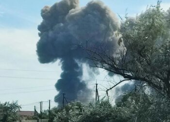 В Крыму прогремели взрывы: местные жители сообщают об атаке беспилотников