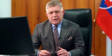 Словакия останавливает поставку электроэнергии Украине: экстренное заявление Фицо. ВИДЕО